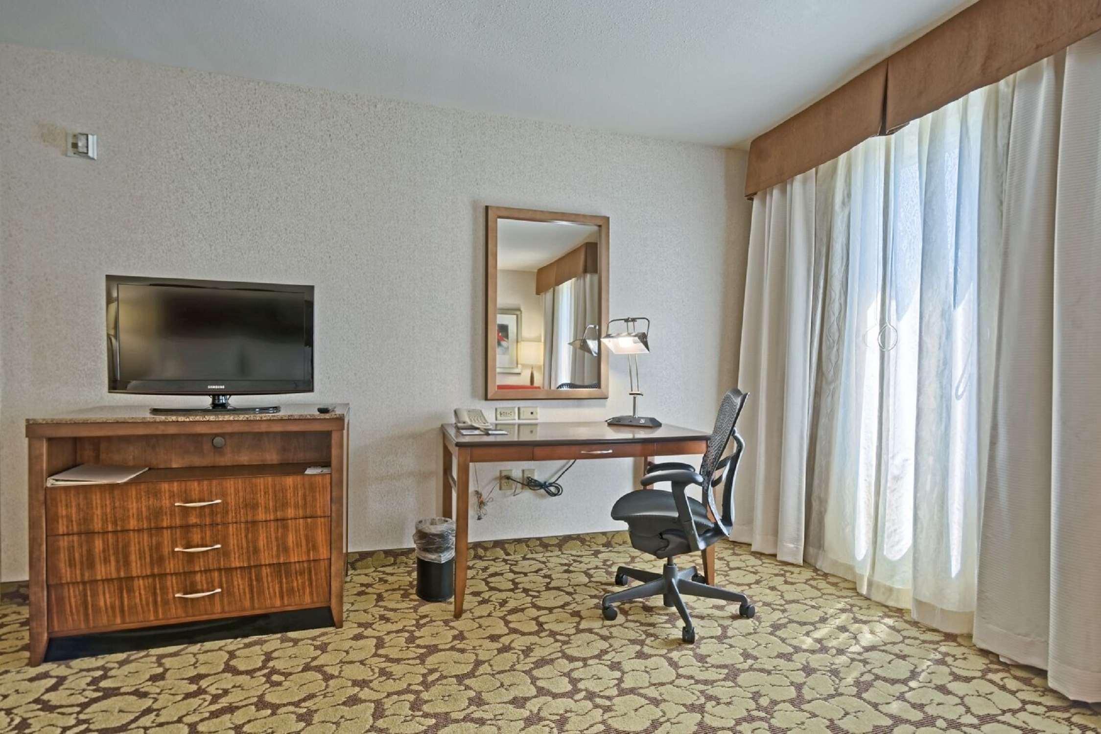 Hilton Garden Inn By Hilton Mount Laurel Ngoại thất bức ảnh