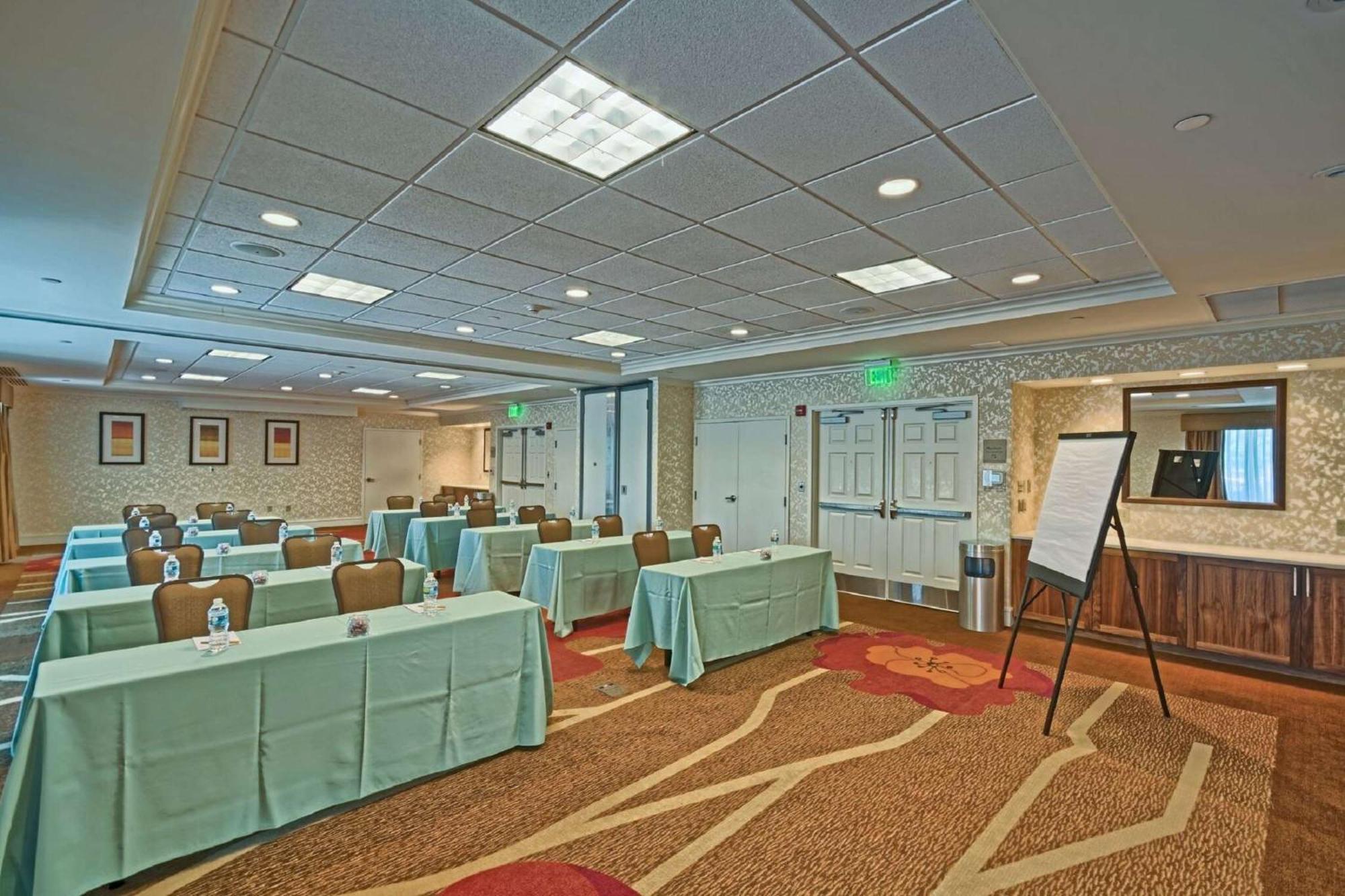 Hilton Garden Inn By Hilton Mount Laurel Ngoại thất bức ảnh